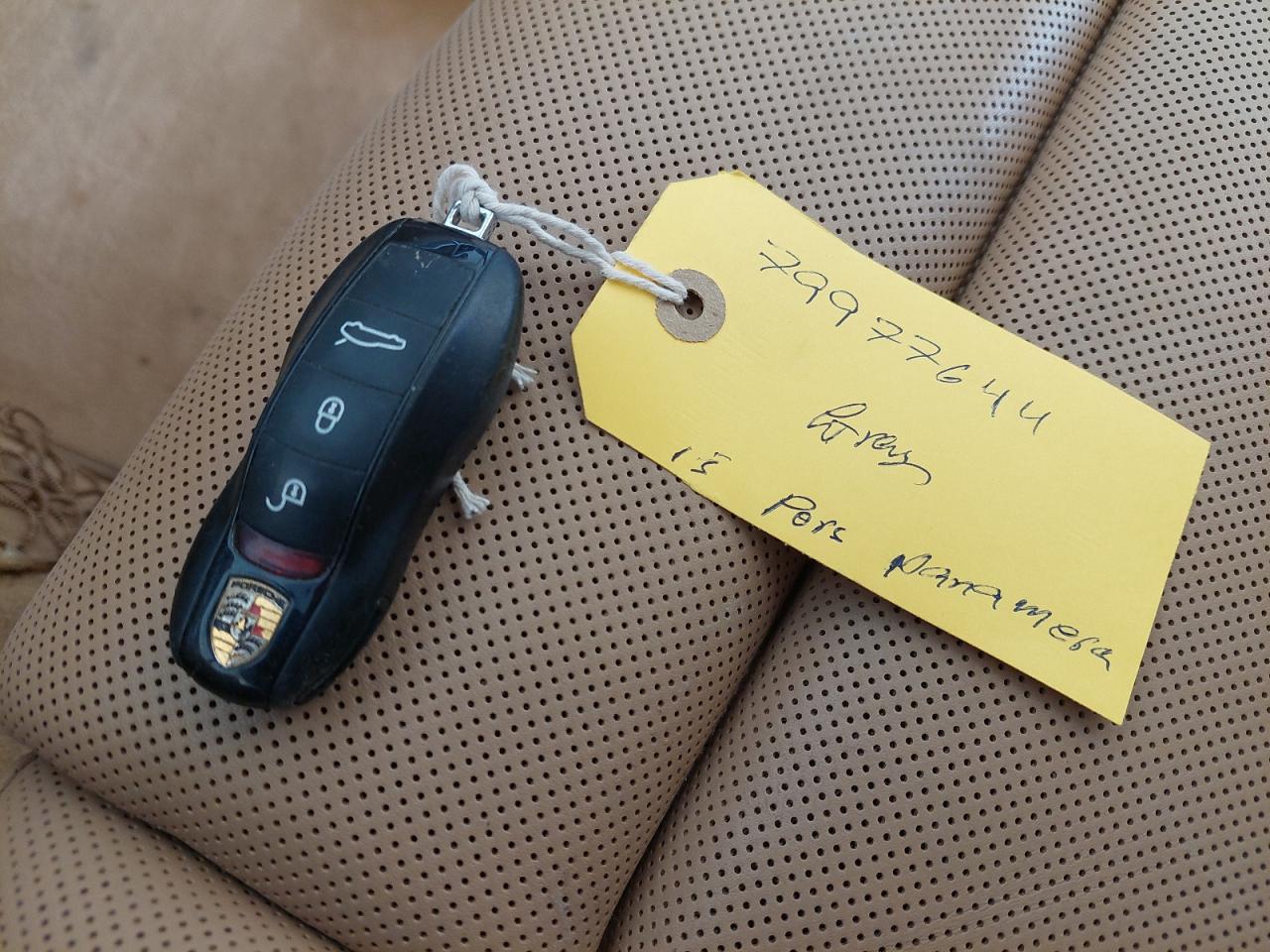2015 PORSCHE PANAMERA