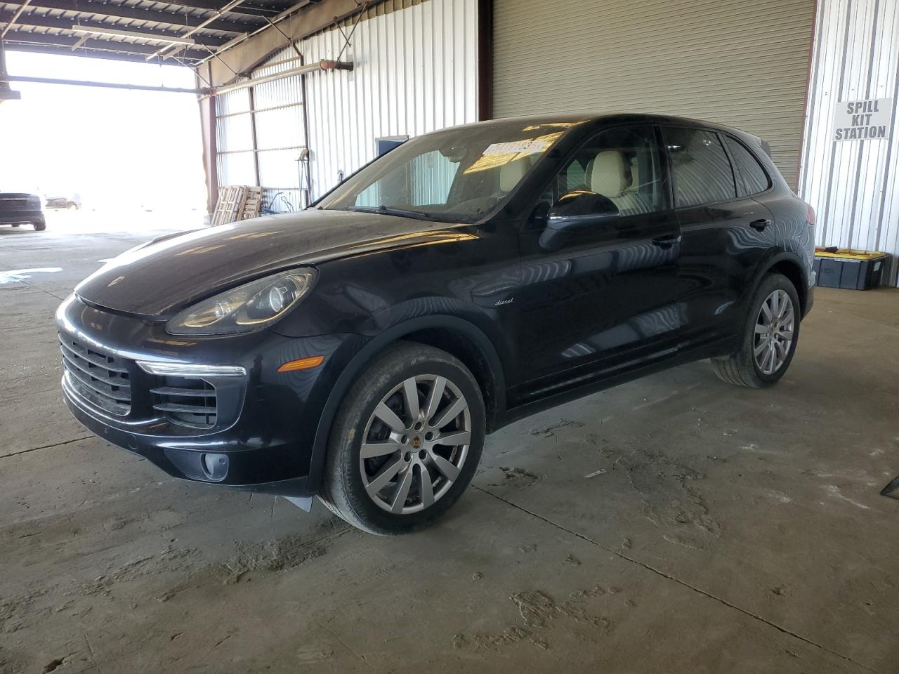 2015 PORSCHE CAYENNE