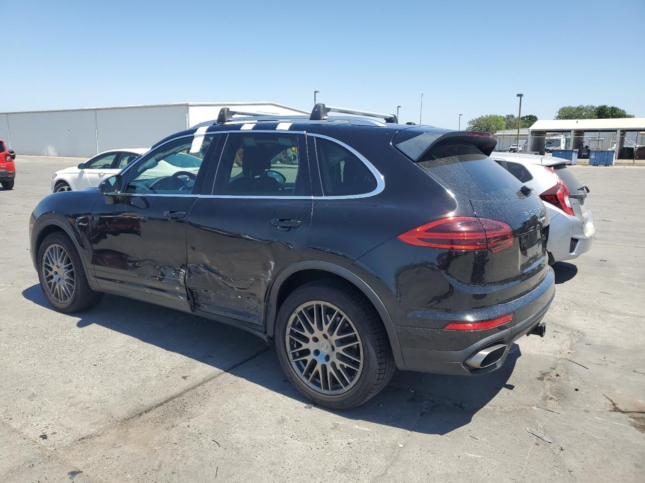 2016 PORSCHE CAYENNE