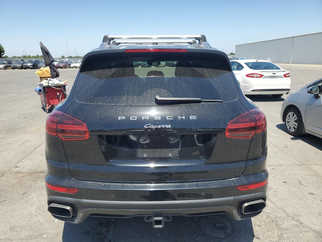 2016 PORSCHE CAYENNE
