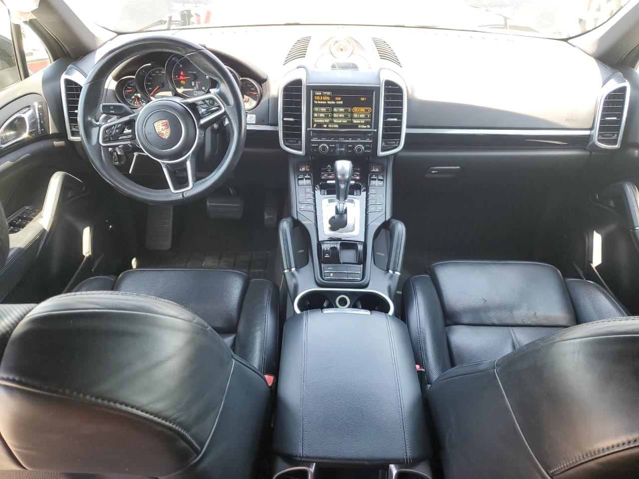 2016 PORSCHE CAYENNE