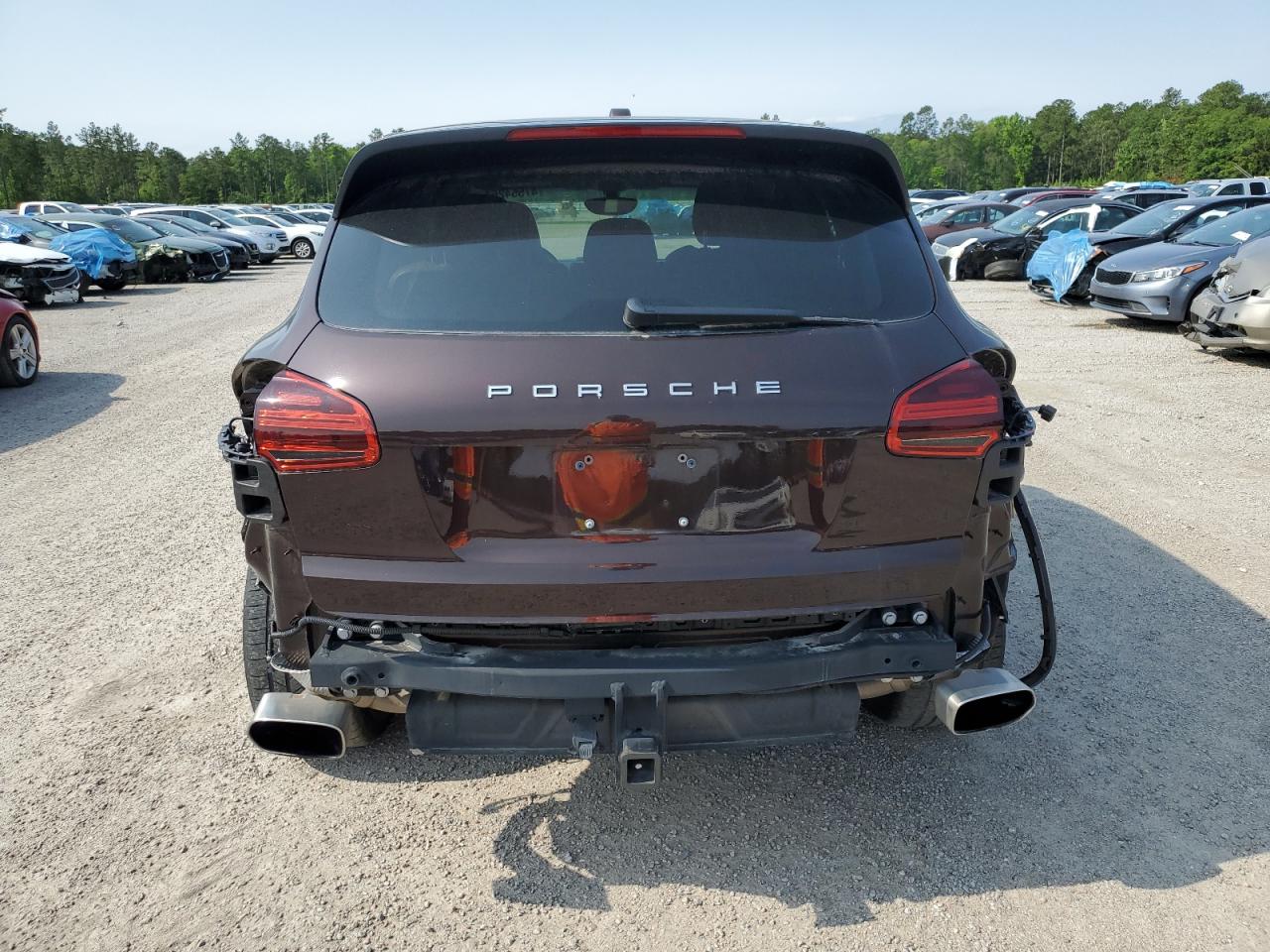 2018 PORSCHE CAYENN