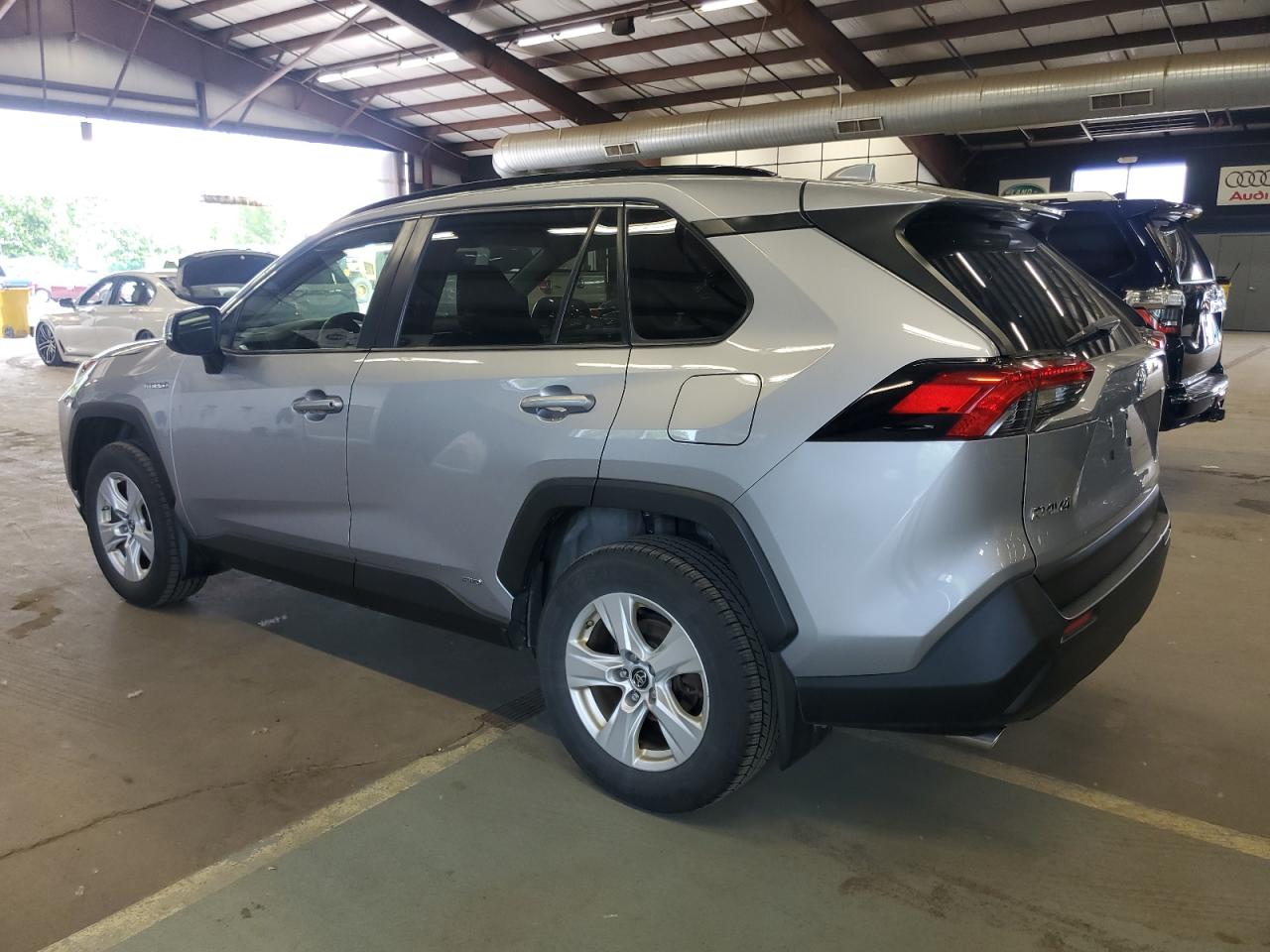 2019 TOYOTA RAV4 LE