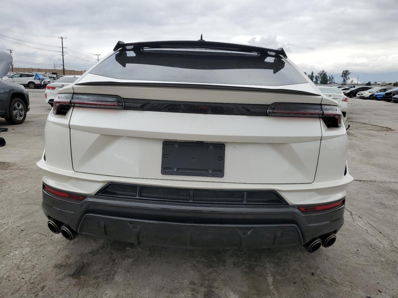 2024 LAMBORGHINI URUS PERFORMANTE
