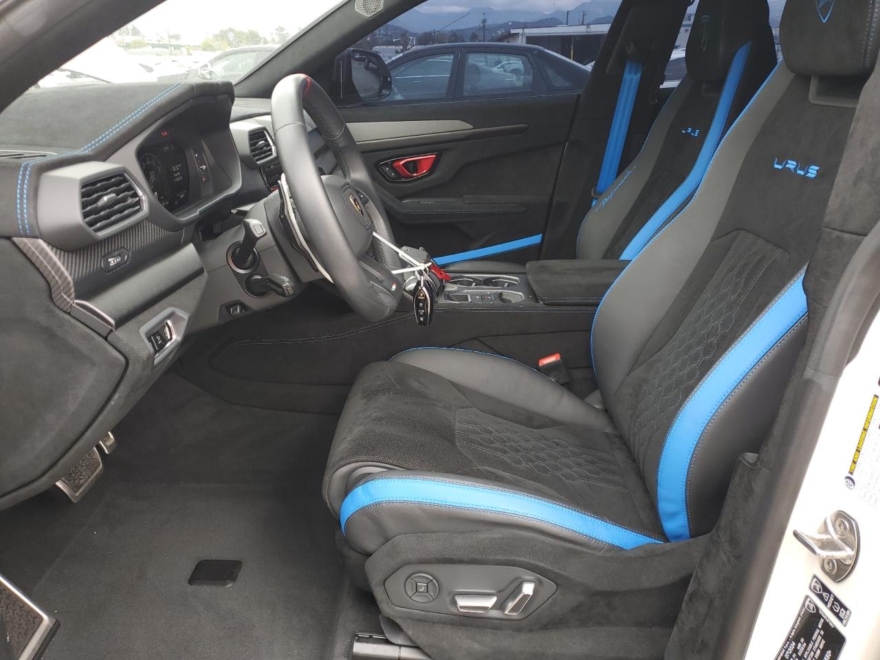 2024 LAMBORGHINI URUS PERFORMANTE