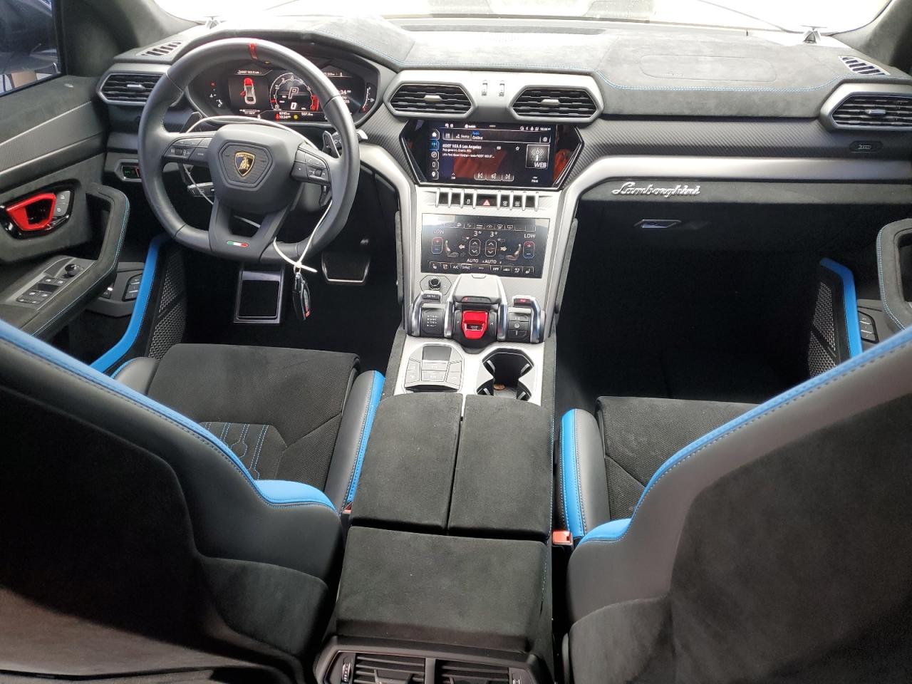2024 LAMBORGHINI URUS PERFORMANTE