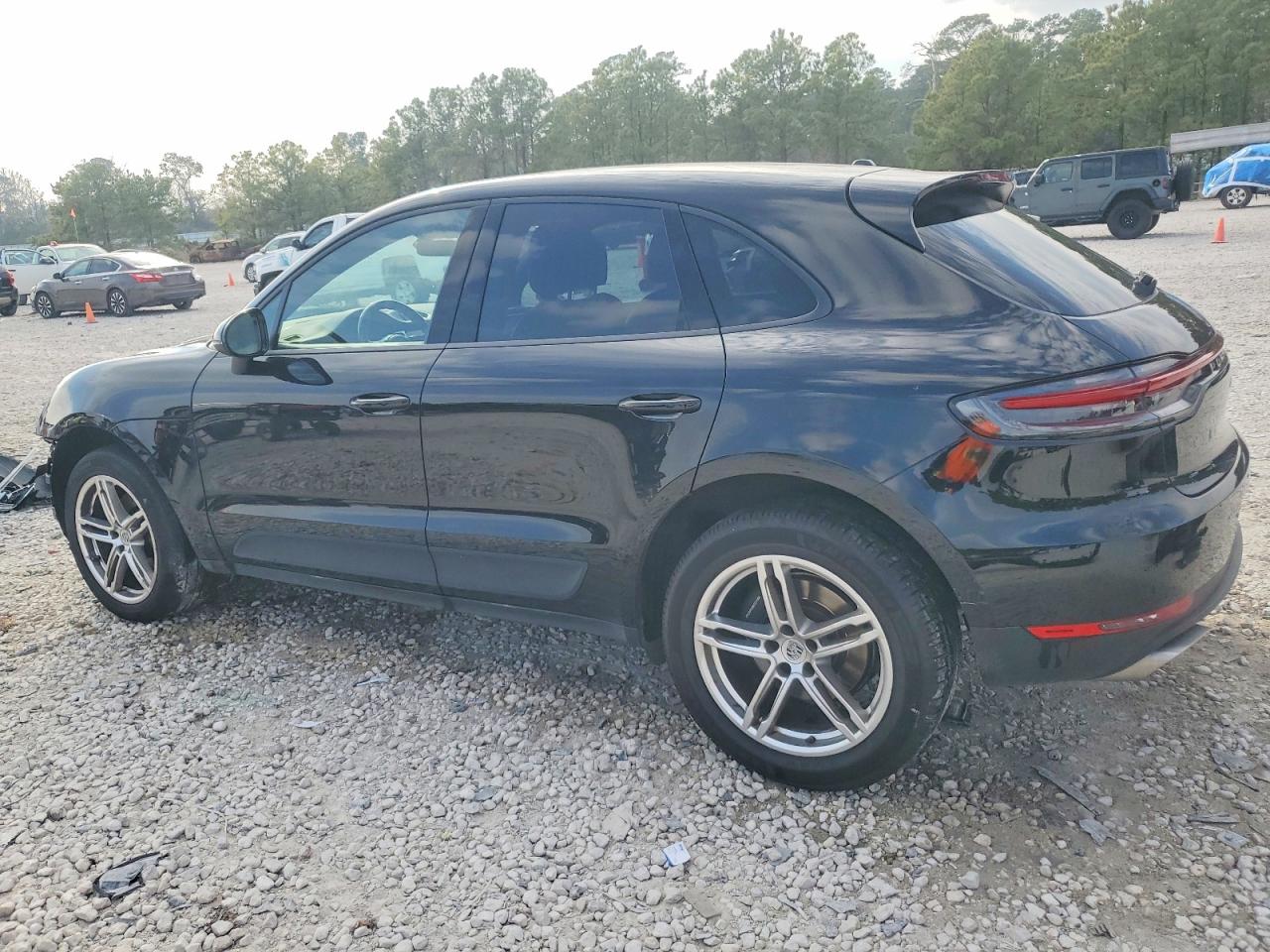 2019 PORSCHE MACAN