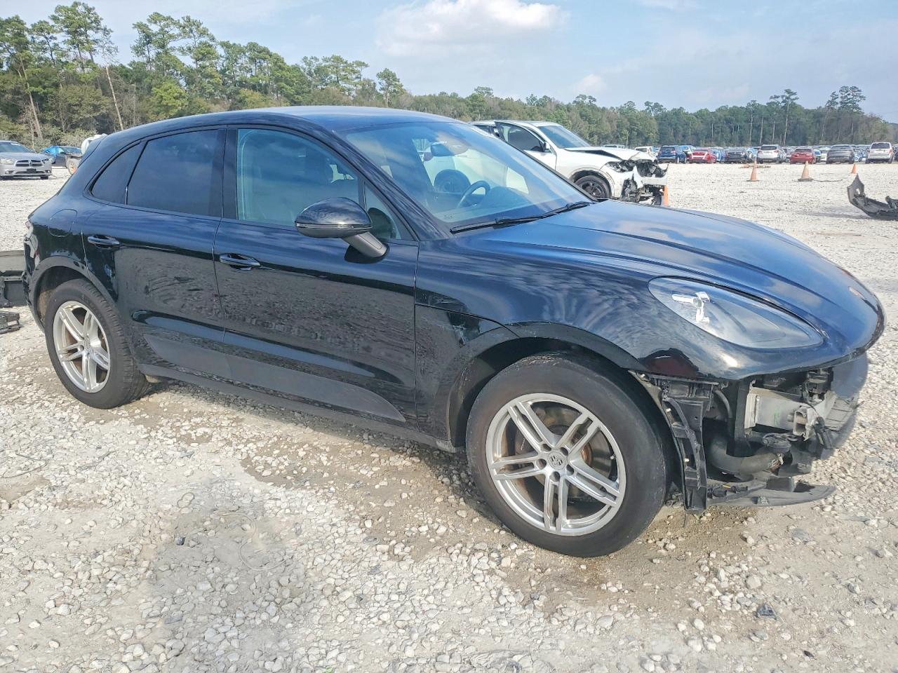 2019 PORSCHE MACAN