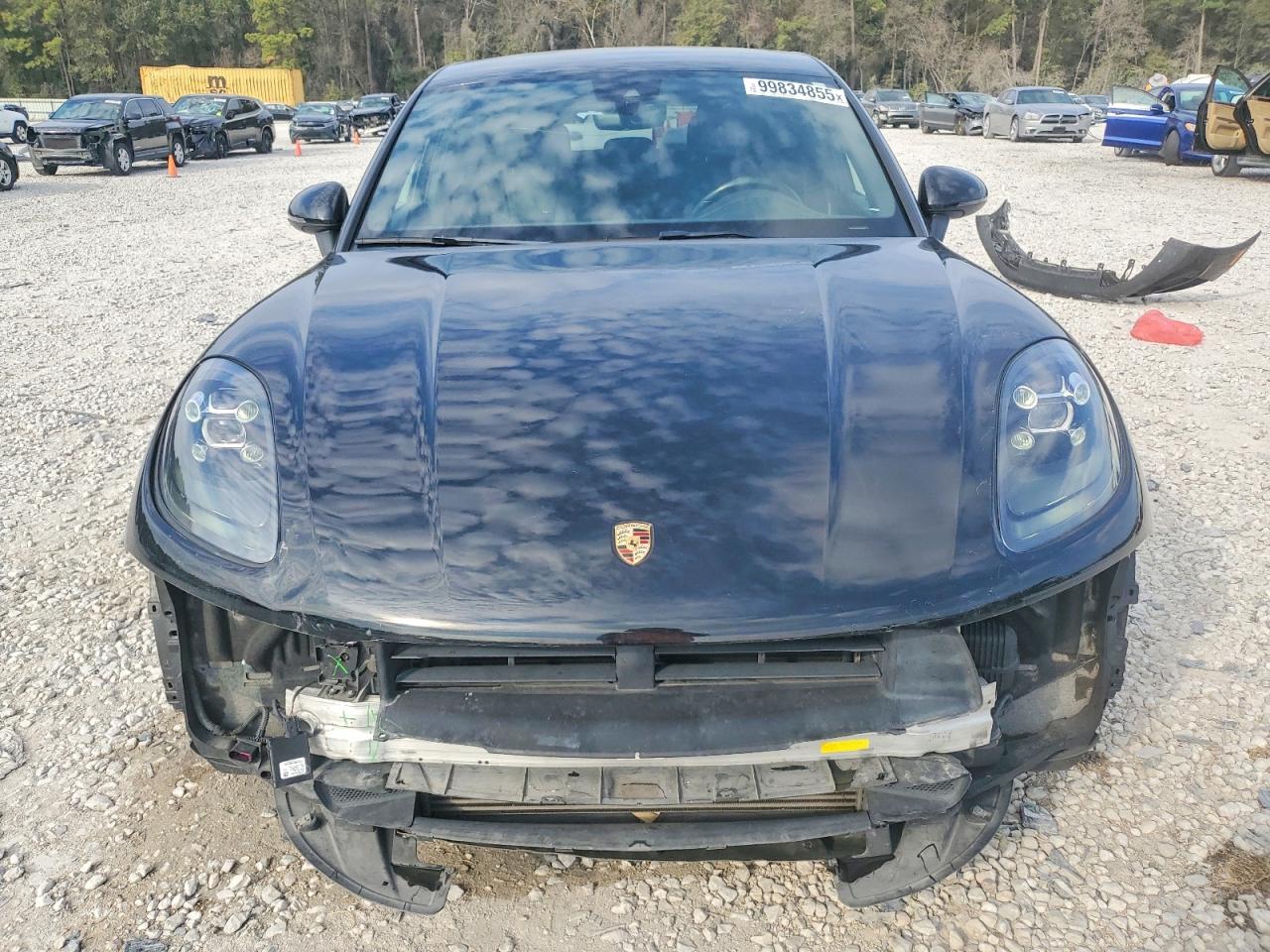 2019 PORSCHE MACAN